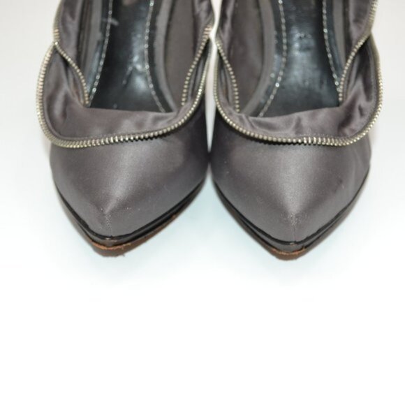 Report Gray Satin Leather & Zipper Ruffle Platform Modern Mod Stilettoes Heels 7 - Picture 7 of 12